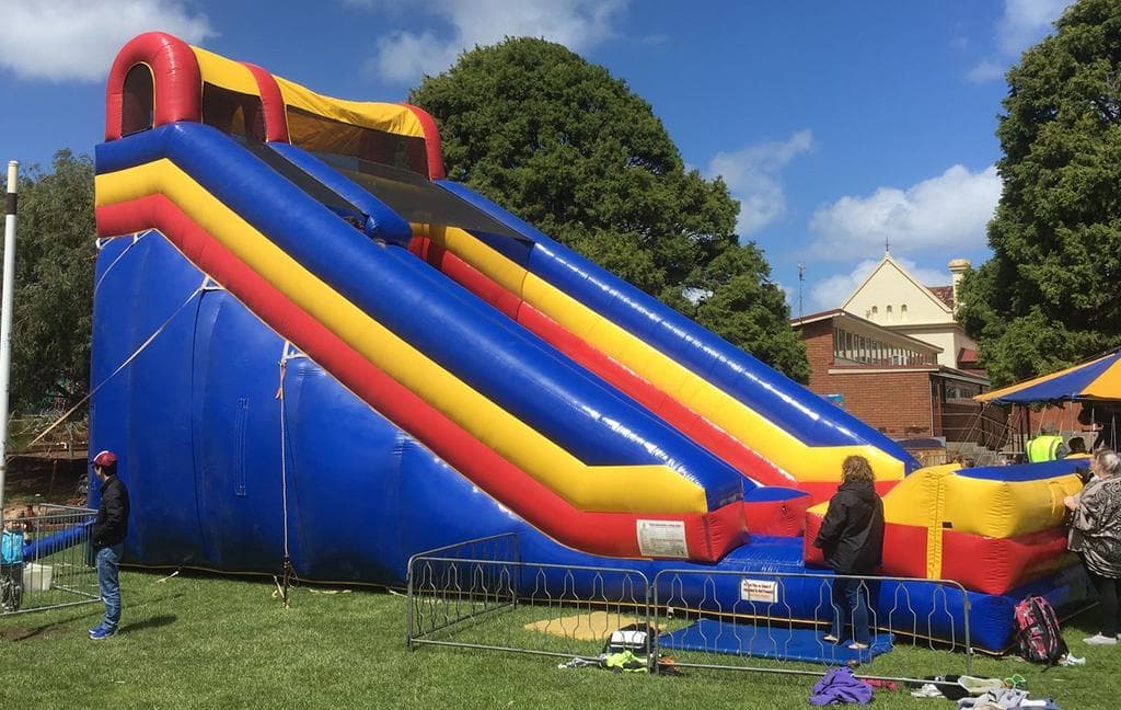 Giant Slide Barr's Amusements